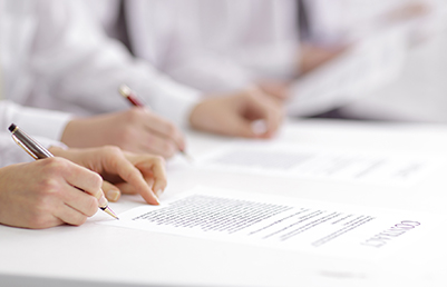 Arbeitsvertrag unterschreiben